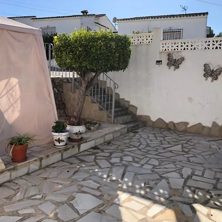 Remarkable 1-bed Studio 30mtrs X 30mtrs Pool Appartement *
