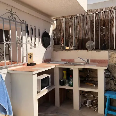 Remarkable 1-bed Studio 30mtrs X 30mtrs Pool Appartement *